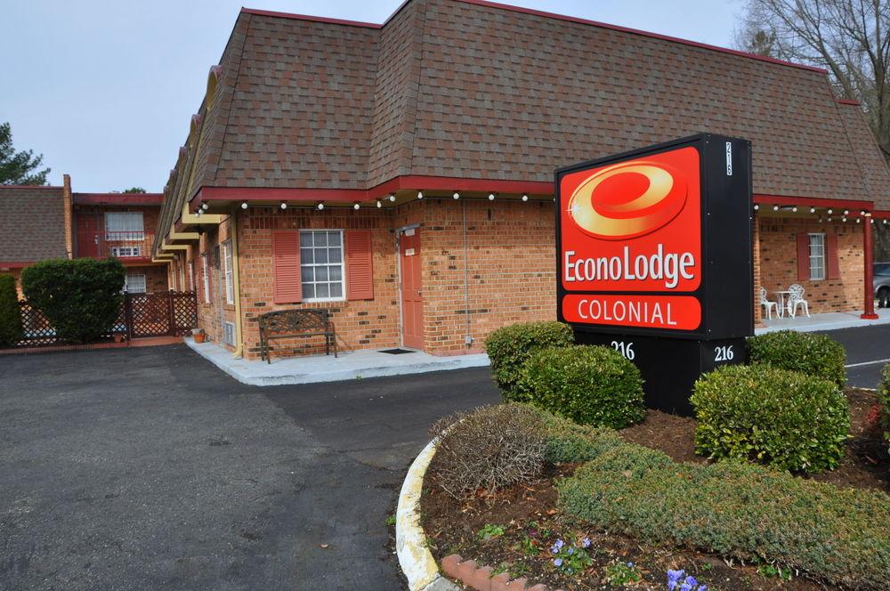 Econo Lodge Colonial Williamsburg Exteriör bild