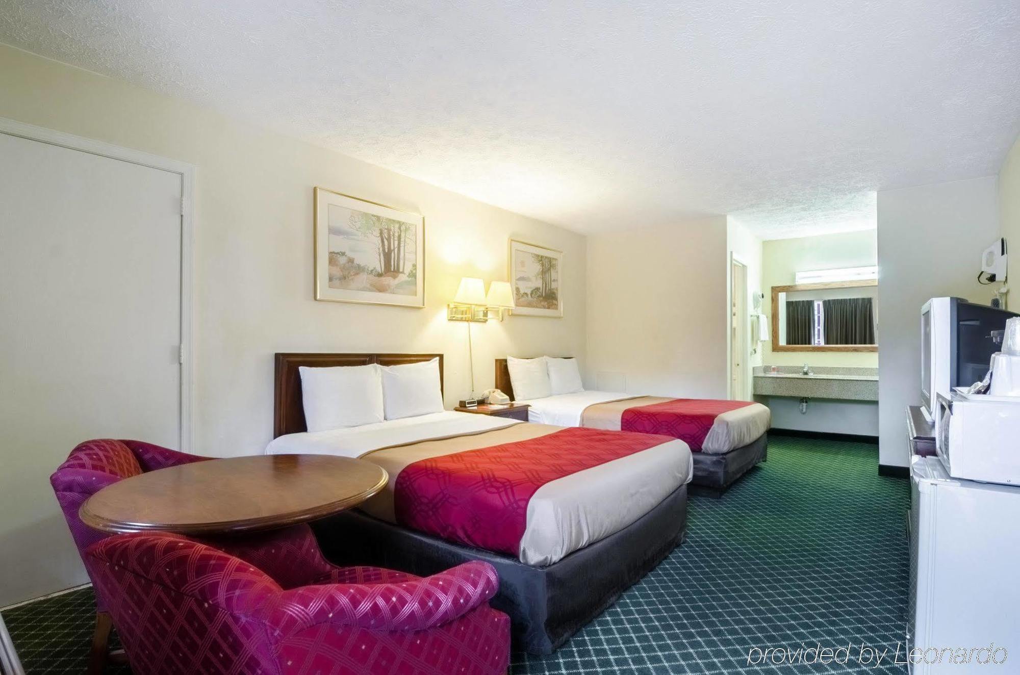 Econo Lodge Colonial Williamsburg Exteriör bild