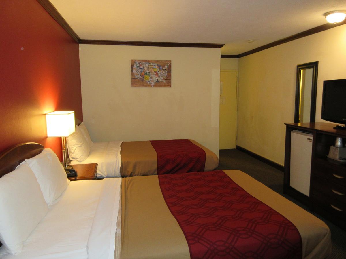 Econo Lodge Colonial Williamsburg Exteriör bild