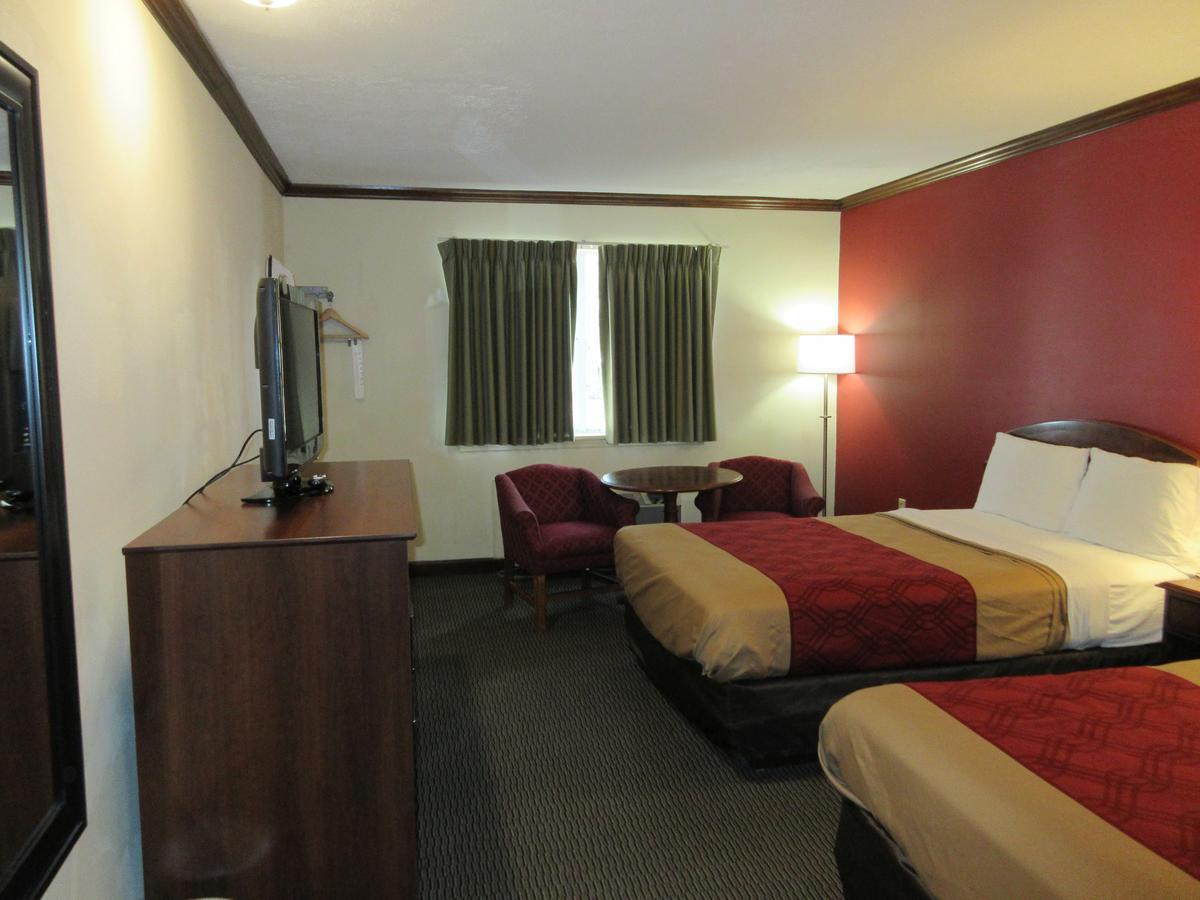 Econo Lodge Colonial Williamsburg Exteriör bild