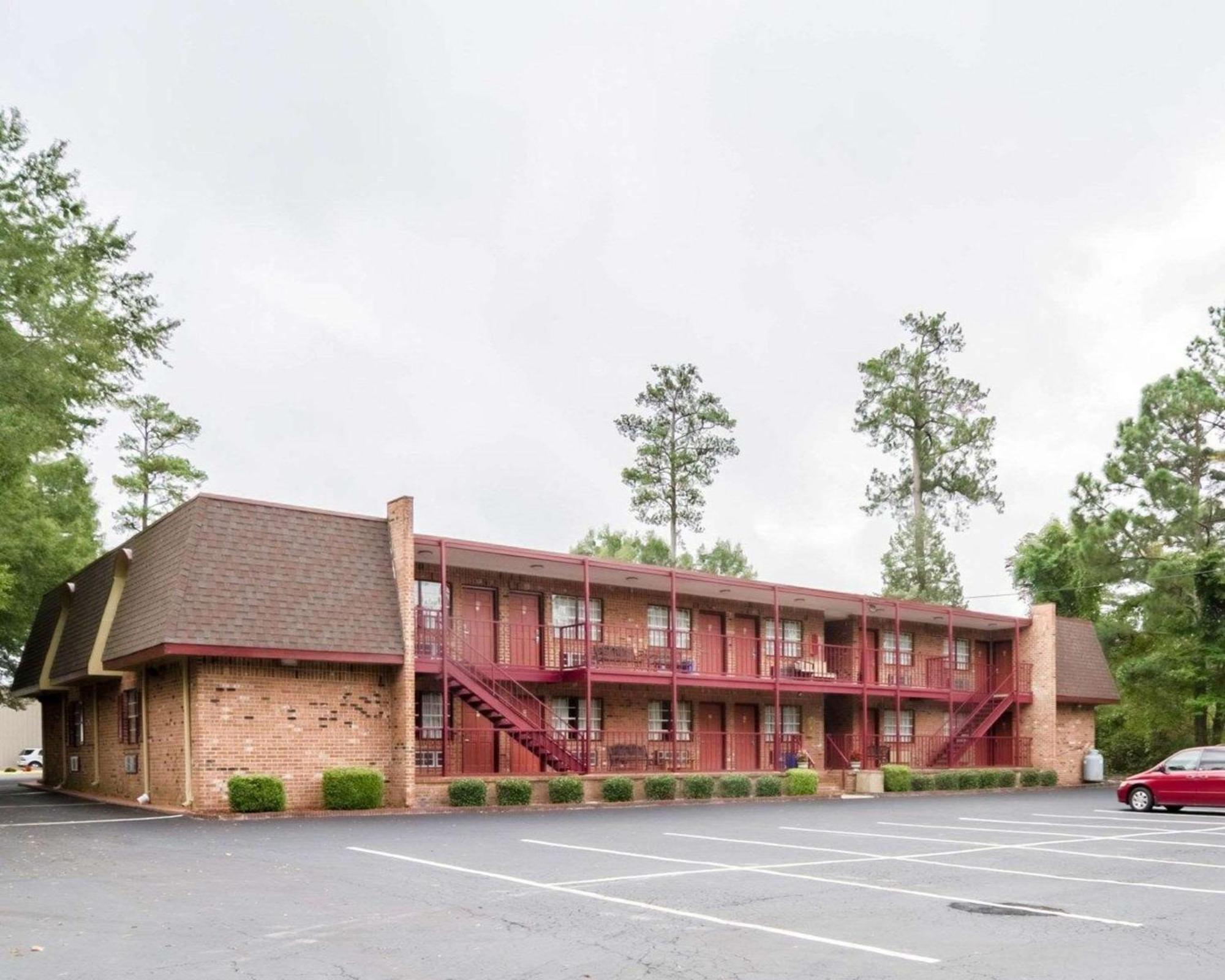 Econo Lodge Colonial Williamsburg Exteriör bild
